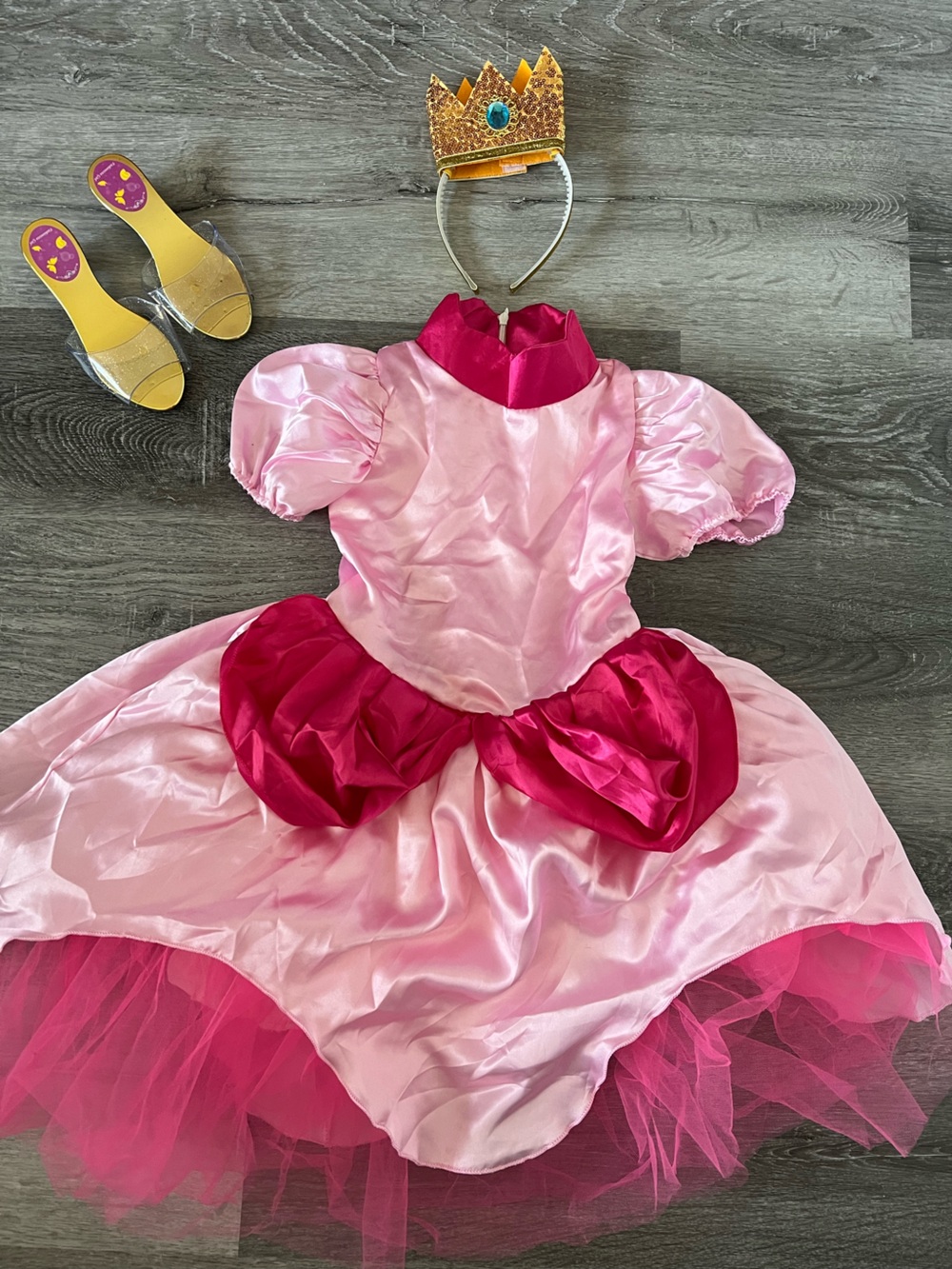 Princess Peach Costume